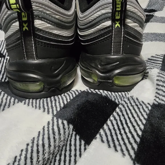 Nike Air Max 97 Icon Volt - Picture 5 of 8